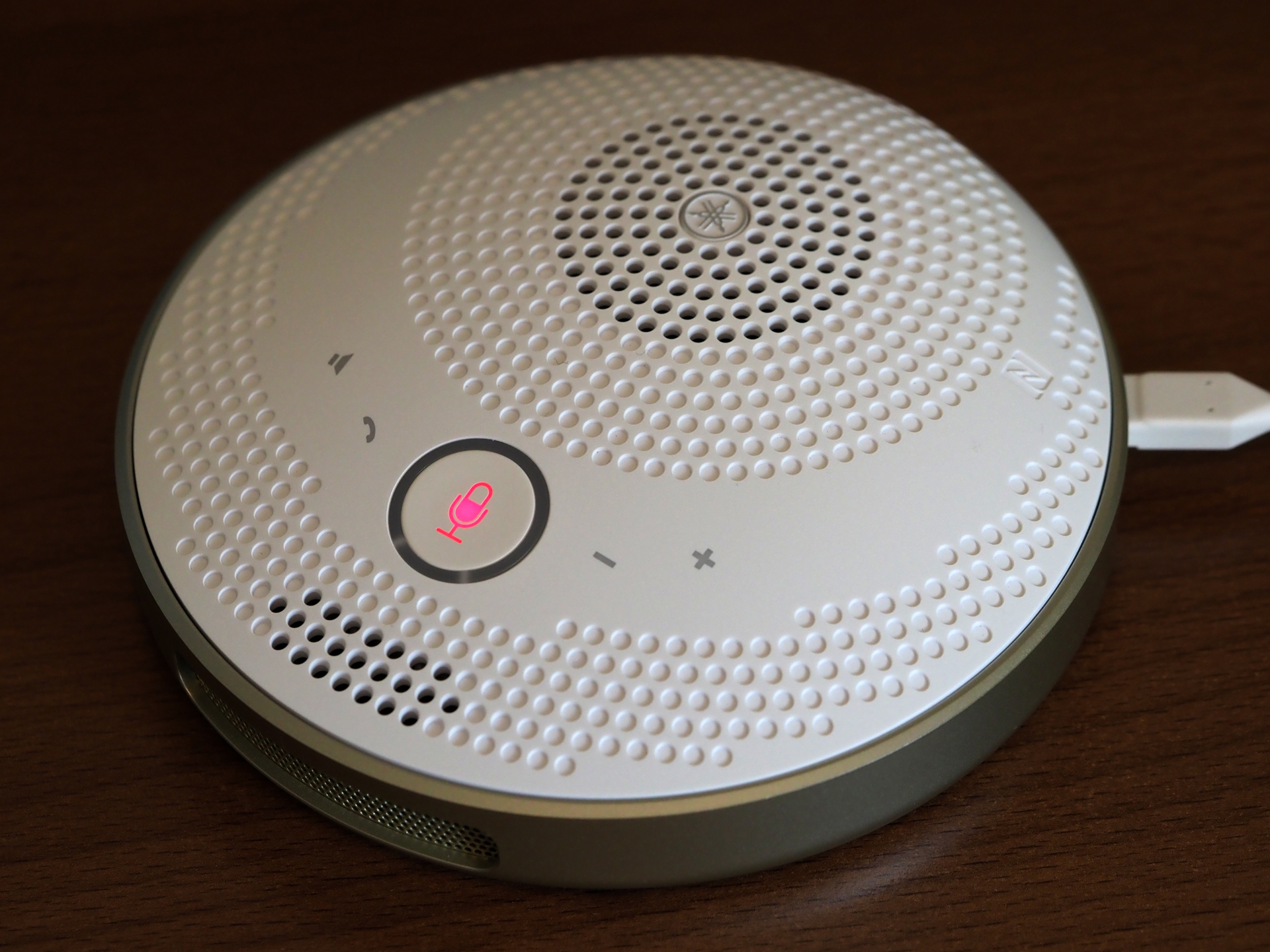 YAMAHA ユニファイドコミュニケーションスピーカーフォン YVC-200 の