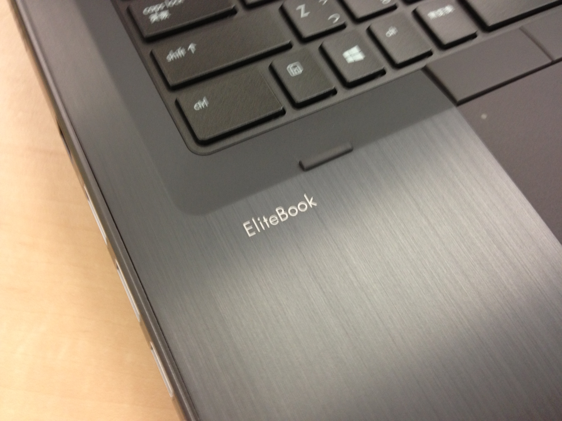 HP Elitebook 8770w Mobile Workstation のレビュー | iPentec