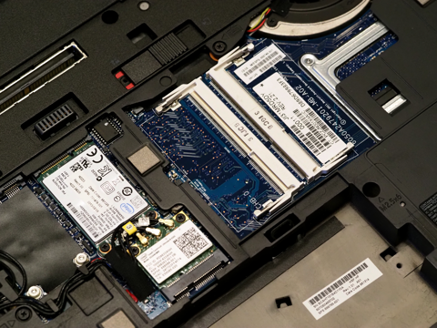 HP Elitebook 8770w Mobile Workstation のレビュー:画像18