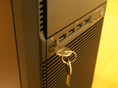 HP ProLiant ML110 G7 (1万円程度の安価版)のレビュー - 消費電力・CPUの交換:画像12