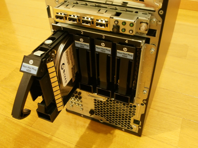 HP ProLiant ML110 G7 (1万円程度の安価版)のレビュー - 消費電力・CPUの交換:画像17