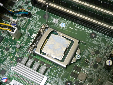HP ProLiant ML110 G7 (1万円程度の安価版)のレビュー - 消費電力・CPUの交換:画像31