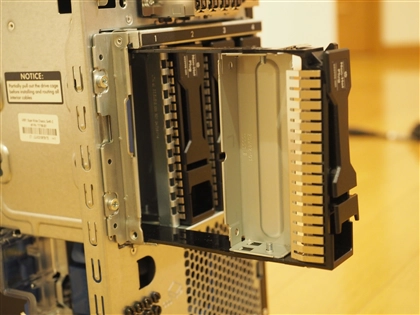 HP ProLiant ML310e Gen8 v2 サーバー のレビュー:画像27