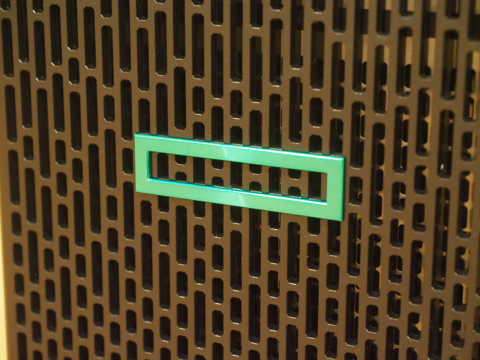 HPE ProLiant ML30 Gen10 サーバー のレビュー:画像12