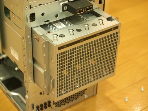 HPE ProLiant ML30 Gen10 サーバー のレビュー:画像50