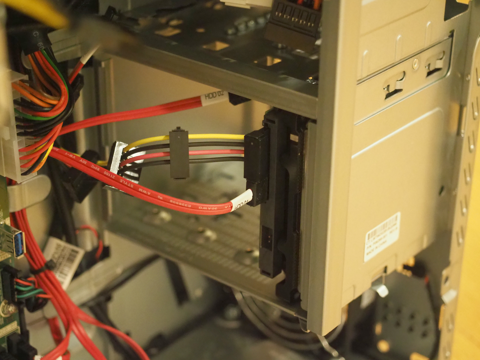 HPE ProLiant ML30 Gen10 サーバー のレビュー:画像59