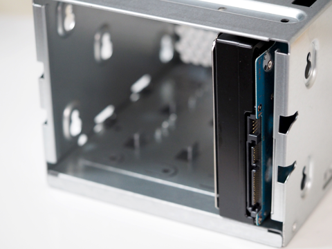 HPE ProLiant ML30 Gen9 サーバー のレビュー:画像45