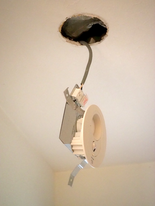 パナソニック(Panasonic) ダウンライト内玄関・廊下用 FreePa LGBC71612LE1 の取り付けレビュー:画像10