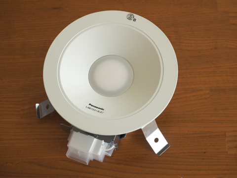 Panasonic LED ダウンライト LGB72313 LE1 の取り付け・レビュー:画像5