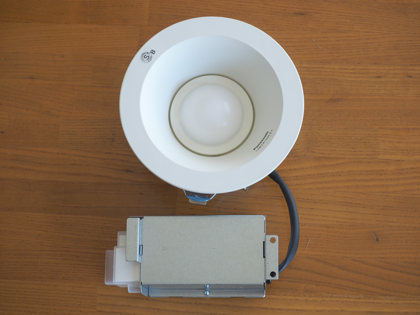 Panasonic LED ダウンライト LGB74103 LE1 の取り付け・レビュー:画像5