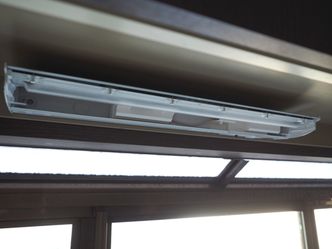 Panasonic LED キッチンライト LGB52084-LE1 の取り付けとレビュー:画像25