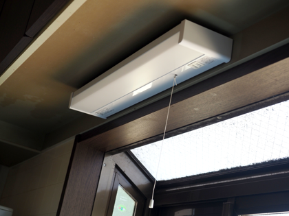 Panasonic LED キッチンライト LGB52095 LE1 の取り付けとレビュー:画像29