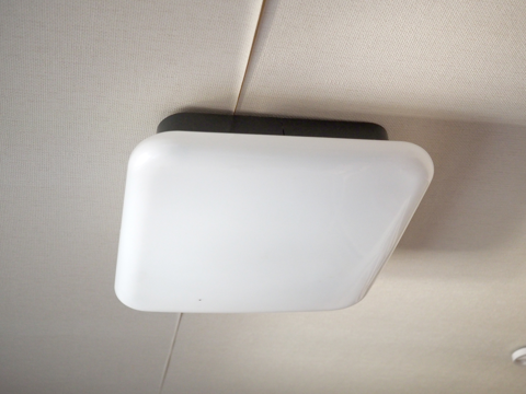 Panasonic LEDシーリングライト HH-LC464A のレビュー - 照明器具の交換と取り付け方法:画像1