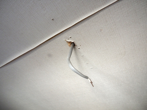 Panasonic LEDシーリングライト HH-LC464A のレビュー - 照明器具の交換と取り付け方法:画像6