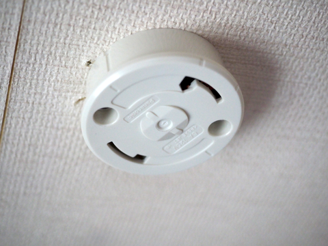 Panasonic LEDシーリングライト HH-LC464A のレビュー - 照明器具の交換と取り付け方法:画像14