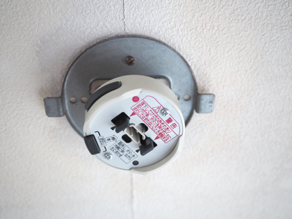 Panasonic LEDシーリングライト HH-LC520A のレビュー - 照明器具の交換と取り付け方法:画像23