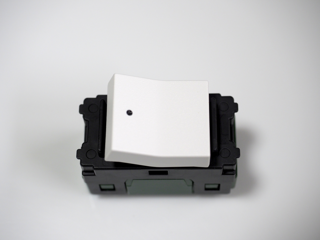 Panasonic WNS5052W SOーSTYLE埋込ほたるスイッチのレビューと交換:画像5