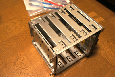 NEC Express 5800/GT110b (2万円程度の安価版)のレビュー - 消費電力・CPUの交換:画像26