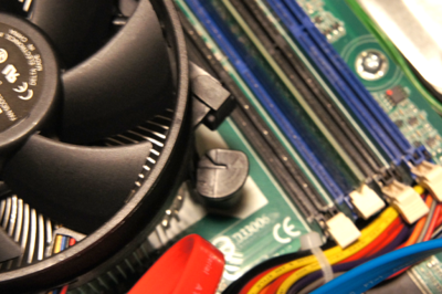 NEC Express 5800/GT110b (2万円程度の安価版)のレビュー - 消費電力・CPUの交換:画像32