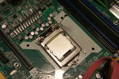 NEC Express 5800/GT110b (2万円程度の安価版)のレビュー - 消費電力・CPUの交換:画像39