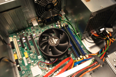 NEC Express 5800/GT110b (2万円程度の安価版)のレビュー - 消費電力・CPUの交換:画像42