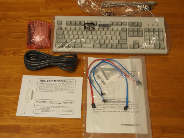 NEC Express 5800/GT110d (2万円程度の安価版)のレビュー:画像6